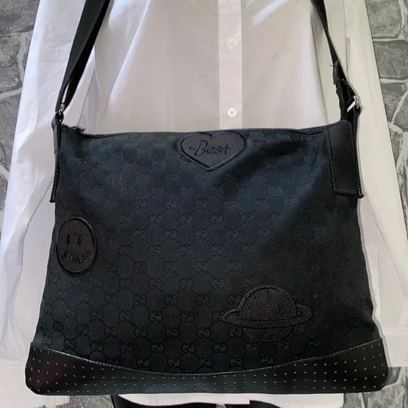 Gucci Black Patch GG Messenger Crossbody Bag - Picture 14 of 16